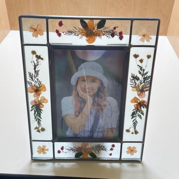Vintage Dried Flowers Floral Picture Frame 3.5” by 5.25 Metal Clear Acrylic - Picture 2 of 12